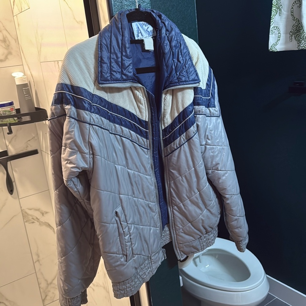 Vintage alpine puffer jacket